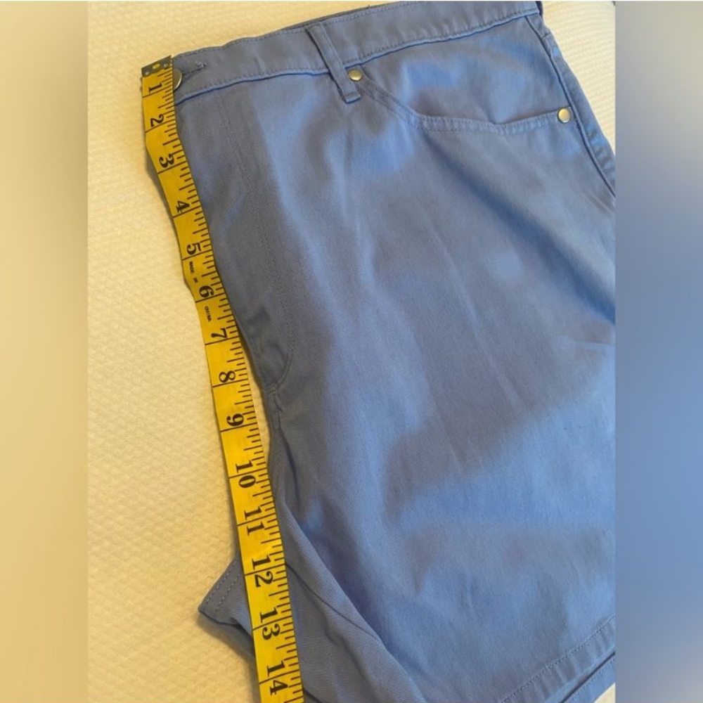 amazon essentials women shorts light blue size 40 - Picture 5 of 6